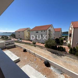 VODICE, SRIMA – Stan s pogledom na more, lift, TOP LOKACIJA!