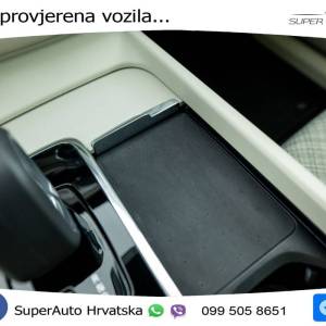 Volvo XC60 Recharge T6 2.0 AWD Aut. Core 398 KS, LED+TEM+PANO+KAM+VIRT+PDC