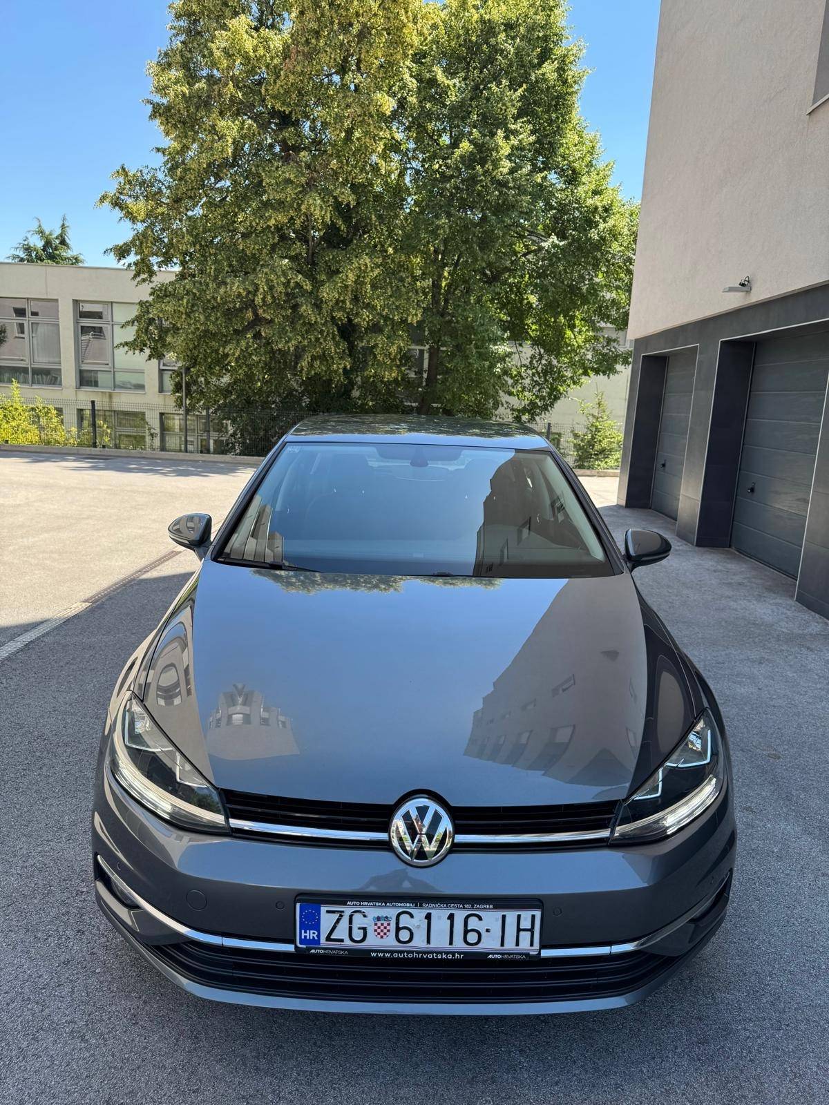 VW GOLF 7.5 1.6TDI DSG //191tkm//prvi vlasnik//digitalna servisna//