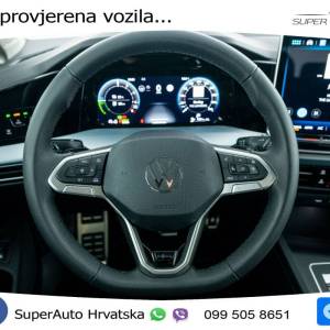 VW Golf 8 1.5 TSI DSG Life 204 KS, LED+ACC+GR SJED+ASIST+VIRT+PDC