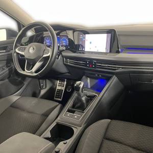 VW Golf 8 2.0 TDI - 3 godine jamstva
