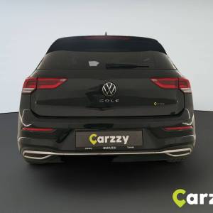 VW Golf 8 2.0 TDI Life - 3 godine jamstva