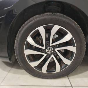VW Golf 8 2.0 TDI Life - 3 godine jamstva