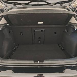 VW Golf 8 2.0 TDI Life - 3 godine jamstva