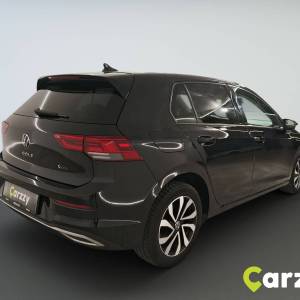 VW Golf 8 2.0 TDI Life - 3 godine jamstva