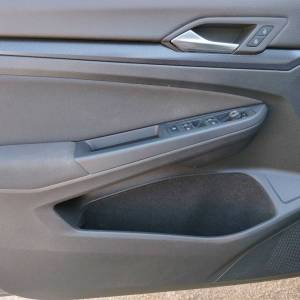 VW Golf 8 2.0 TDI LIFE - 3 godine jamstva