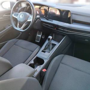 VW Golf 8 2.0 TDI LIFE - 3 godine jamstva