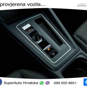 VW Golf 8 Variant 1.5 eTSI DSG Life 116 KS, LED+ACC+GR SJED+VIRT+PDC