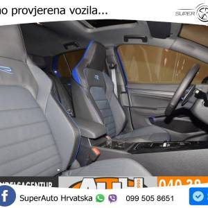VW Golf VIII 2.0 TSI 4M DSG Black Style 333 KS, PANO+360+GR SJED+ACC+AKROPOVIC