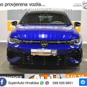 VW Golf VIII 2.0 TSI 4M DSG Black Style 333 KS, PANO+360+GR SJED+ACC+AKROPOVIC