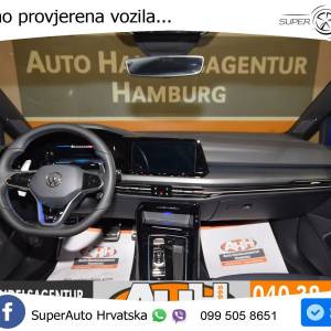 VW Golf VIII 2.0 TSI 4M DSG Black Style 333 KS, PANO+360+GR SJED+ACC+AKROPOVIC