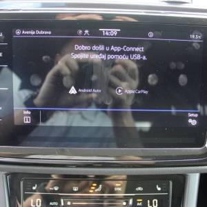 VW Touran 2.0 TDi DSG Highline 150ks *LED, NAVIGACIJA, KAMERA*