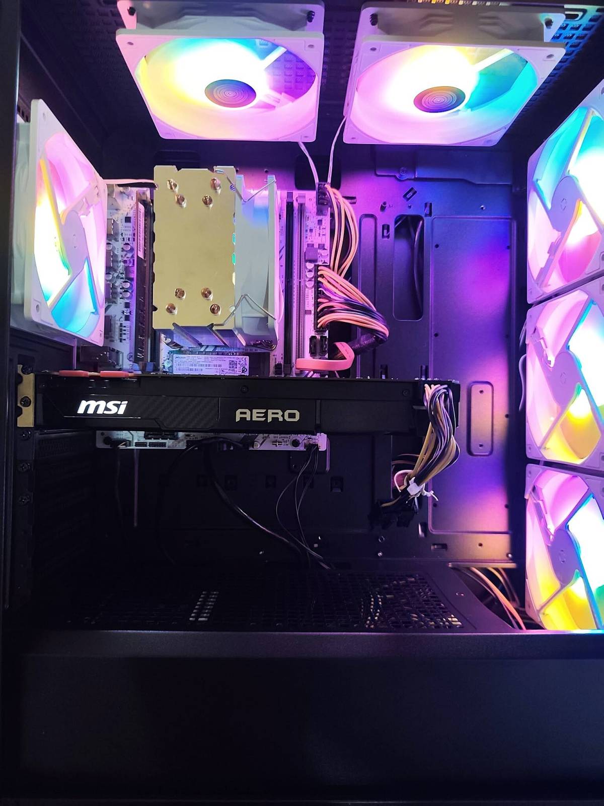 Xeon E5-2680 v4 14/28, GTX 1080 8gb GDDR5X, 16gb DDR4, m.2 256gb