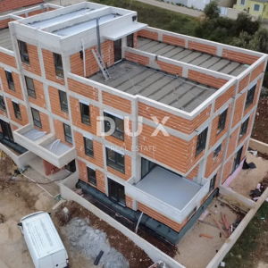 ZADAR, BIBINJE - Dvosobni stan s krovnom terasom na atraktivnoj lokaciji S5
