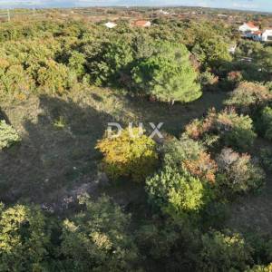 ZADAR, BRIŠEVO - Građevinsko zemljište 753 m2! 85 €/m2!