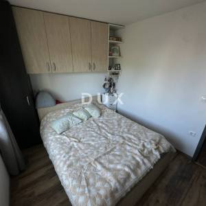 ZADAR, DIKLO – Atraktivan apartman s vrtom i pogledom na more!