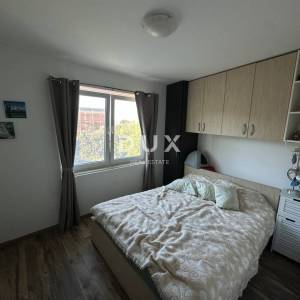 ZADAR, DIKLO – Atraktivan apartman s vrtom i pogledom na more!