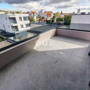 ZADAR, DIKLO - Vrhunski penthouse s pogledom na more samo 50 metara od plaže! S7