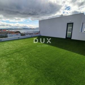 ZADAR, DIKLO - Vrhunski penthouse s pogledom na more samo 50 metara od plaže! S7