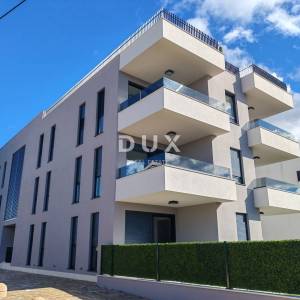 ZADAR, DIKLO - Vrhunski penthouse s pogledom na more samo 50 metara od plaže! S7