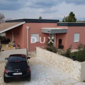 ZADAR, MURVICA - Moderna kuća s prostranim dvorištem - Novogradnja!