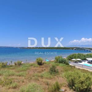 ZADAR, PRIVLAKA - Namješten penthouse 50 metara od mora s prekrasnim pogledom na more! S8