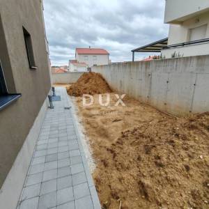 ZADAR, RAŽANAC - Novogradnja! Podno grijanje, lift, pogled na more, spremište...! S1