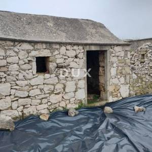 ZADAR, RTINA - Kamena kućica za adaptaciju