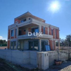 ZADAR, ZATON – Luksuzna kuća s bazenom, pogledom na more i samo 200 m od plaže