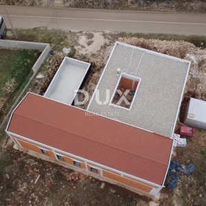 ZADAR, ZEMUNIK G. – Luksuzna moderna vila (B) prizemnica s bazenom