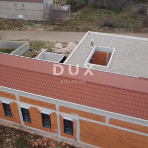 ZADAR, ZEMUNIK G. – Luksuzna moderna vila (B) prizemnica s bazenom
