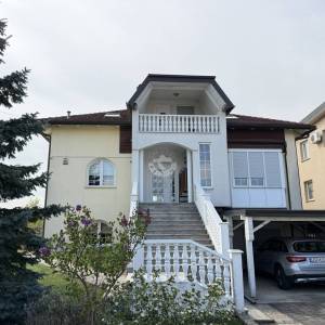 Zagreb, Dubrava-Novoselec, Najam Kuće s dva stana 358 m2