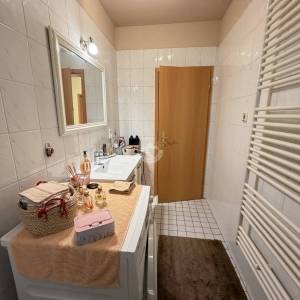 Zagreb, Dubrava-Novoselec, Najam Kuće s dva stana 358 m2
