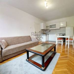 Zagreb, Savica-Lastovska, 1.5 sob. stan 35m2, I.kat, lift