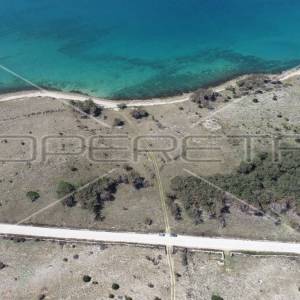 Zemljište turističke namjene, uz more, investicija, otok Pag, 15.000m2