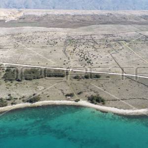 Zemljište turističke namjene, uz more, investicija, otok Pag, 15.000m2