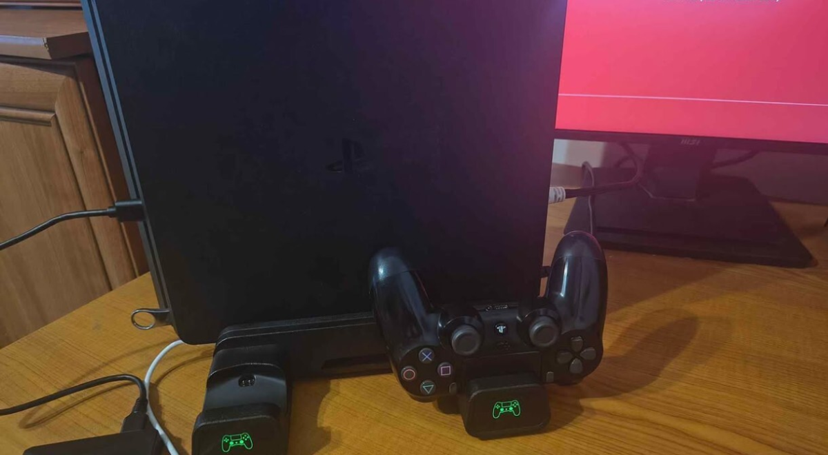 3/1 NOSAČ,PUNIONICA,STANICA ZA HLAĐENJE PS4/SLIM/PRO PS5/SLIM/PRO