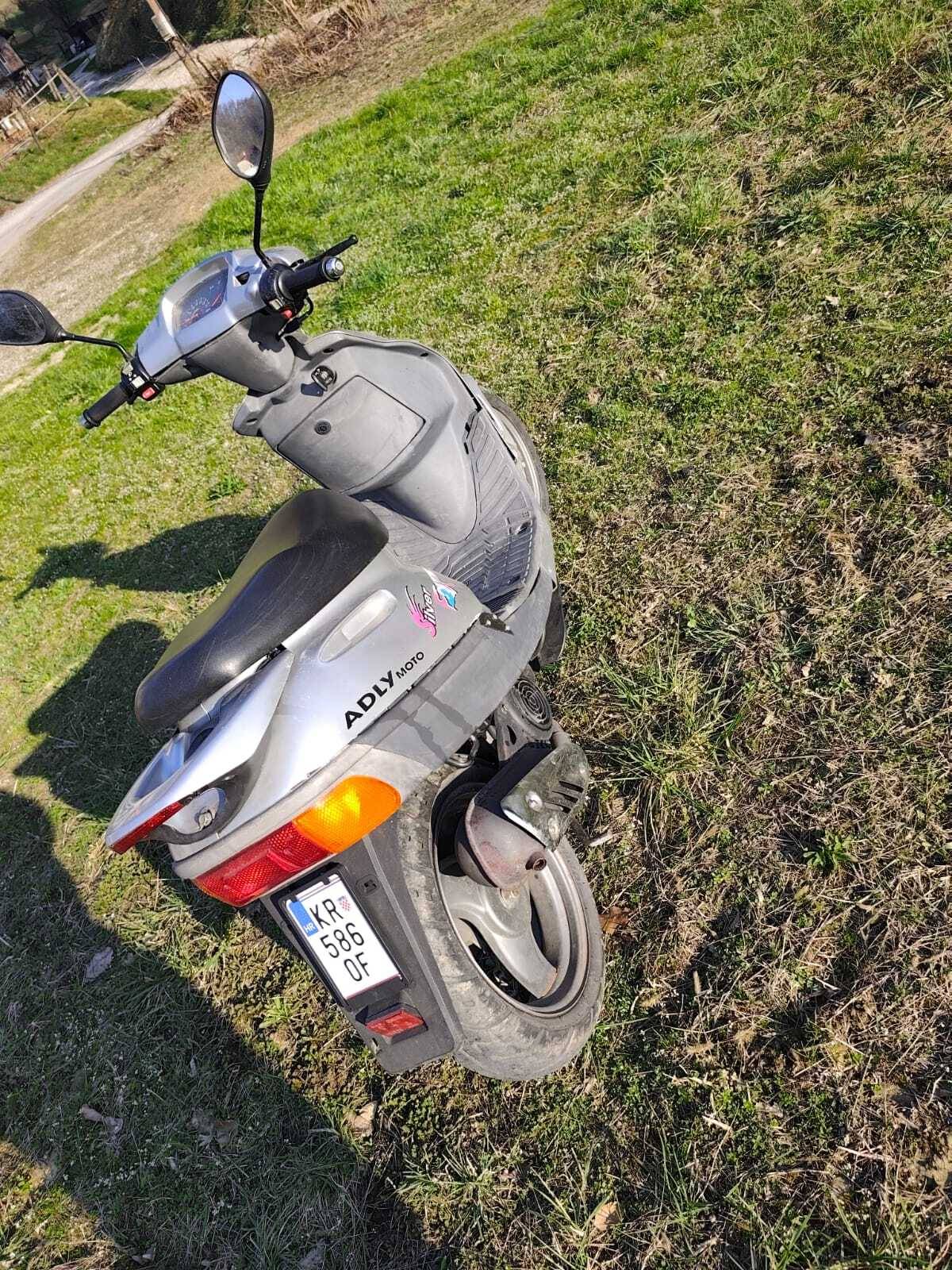 Adly moto sf-50