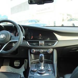 Alfa Romeo Giulia 2.2 Q4 AUTOMATIK Veloce *LED, NAVIGACIJA, KAMERA*