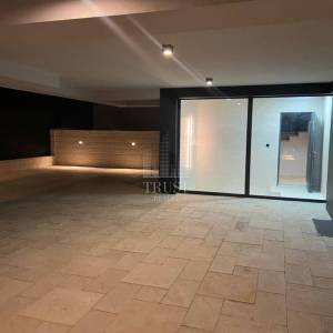 Apartman u prizemlju s privatnim bazenom u gradu Krku