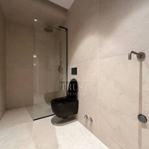 Apartman u prizemlju s privatnim bazenom u gradu Krku