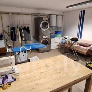 APARTMANSKA KUĆA SA 4 STANA I POGLEDOM NA MORE