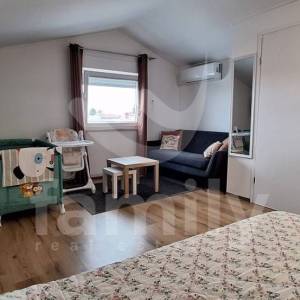 APARTMANSKA KUĆA SA 4 STANA I POGLEDOM NA MORE
