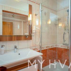 Apartmanska kuća u gradu Hvaru