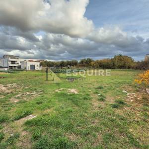 ARBANASI - KARMA - Građevinsko zemljište 80m od mora - 350m2