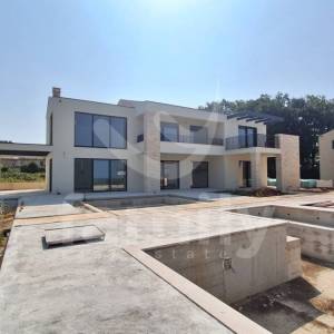 ATRAKTIVNA VILLA SA SPERTAKULARNIM POGLEDOM
