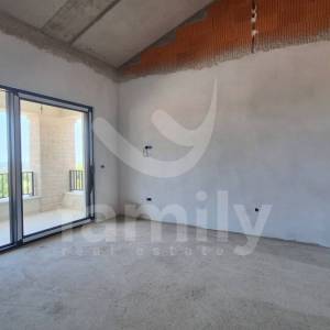 ATRAKTIVNA VILLA SA SPERTAKULARNIM POGLEDOM