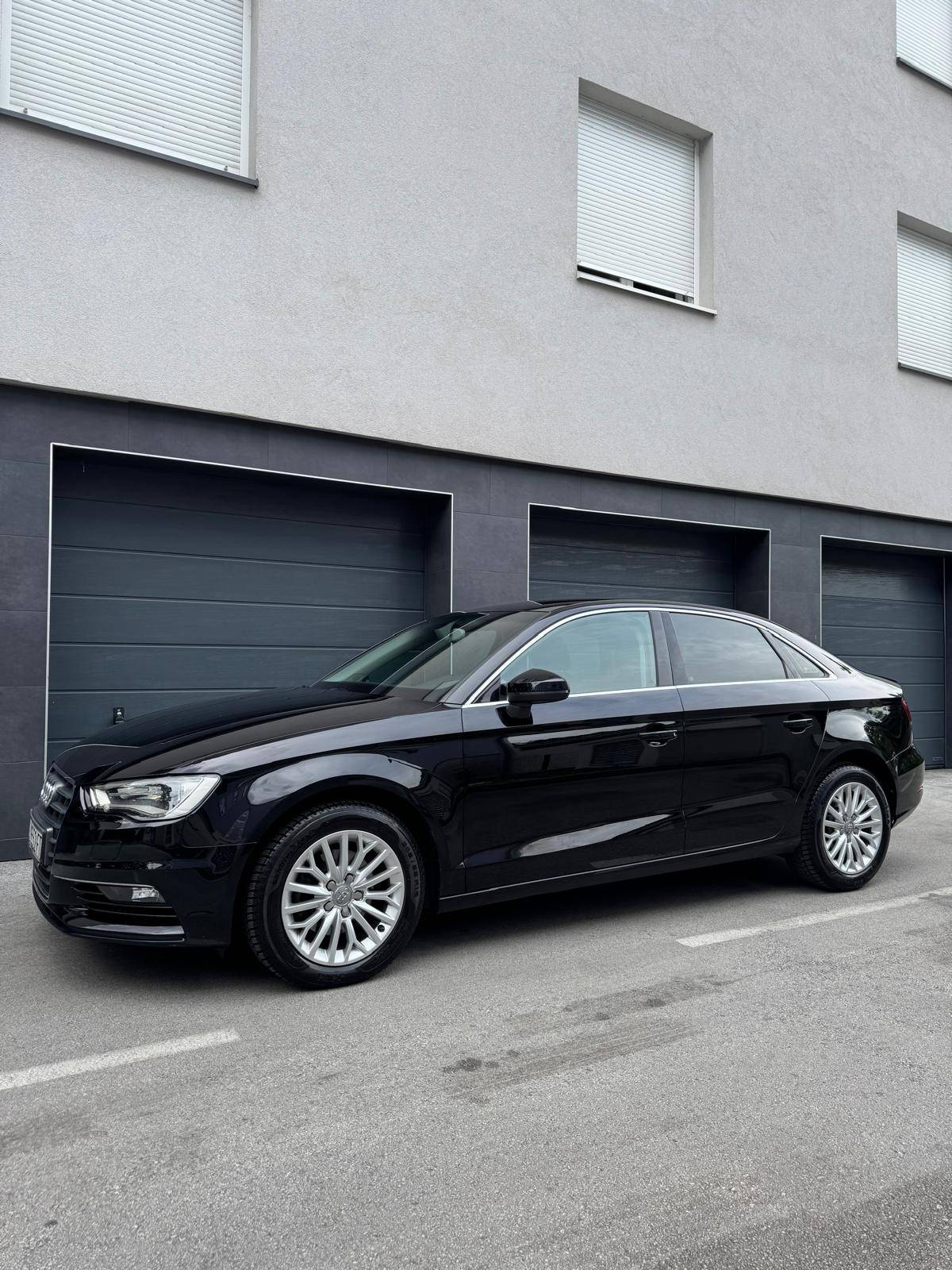AUDI A3 1.6TDI //124tkm//prvi vlasnik//HR auto//dvozonska klima//