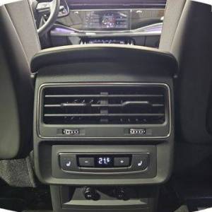 Audi Q8 55 TFSIe quattro Aut. 394 KS, ZRAČ+360+ACC+GR SJED+KEY+HEAD+LANE