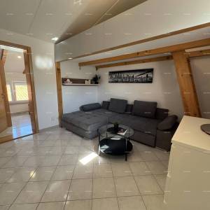 Barbariga – Apartman s galerijom i pogledom na more, 5 minuta od plaže